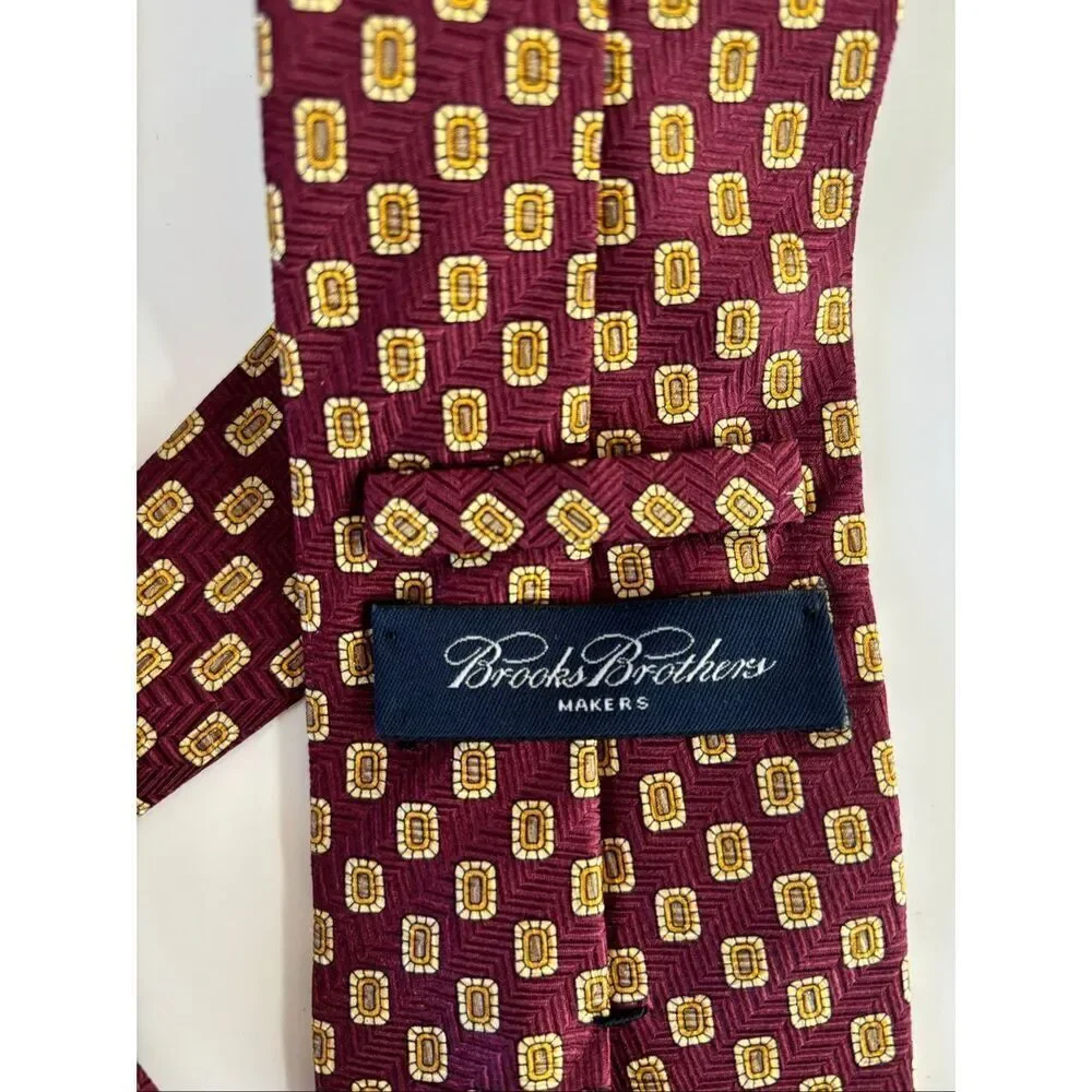 Brooks Brothers Makers 100% Silk Tie Burgundy Gold